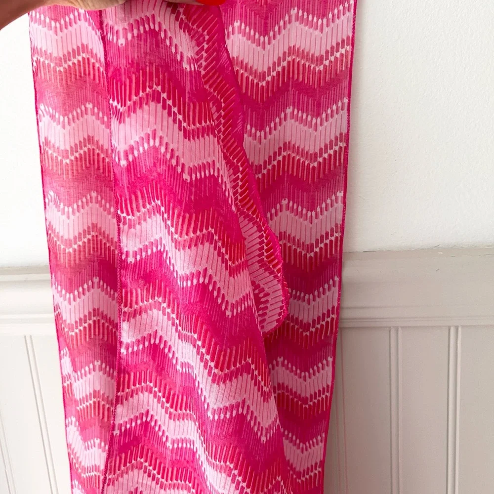 Hot Pink Zigzag Chevron Pattern Lightweight Scarf Catalina Estrada